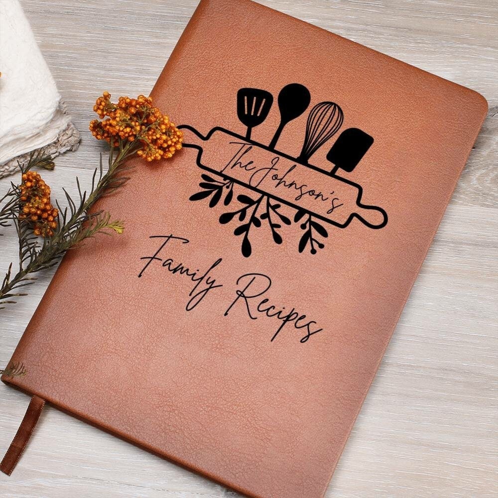 Personalized Family Recipe Book, Custom Leather Recipe Book, Personalized Family Cookbook, Family Christmas Gift for Couples Recipe Journal